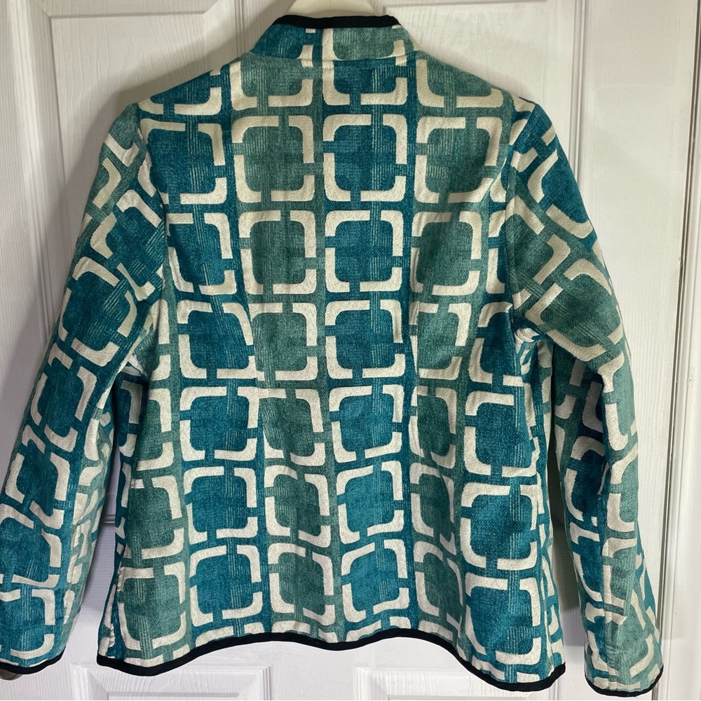 Geometric Patterned Women's Jacket - image 2